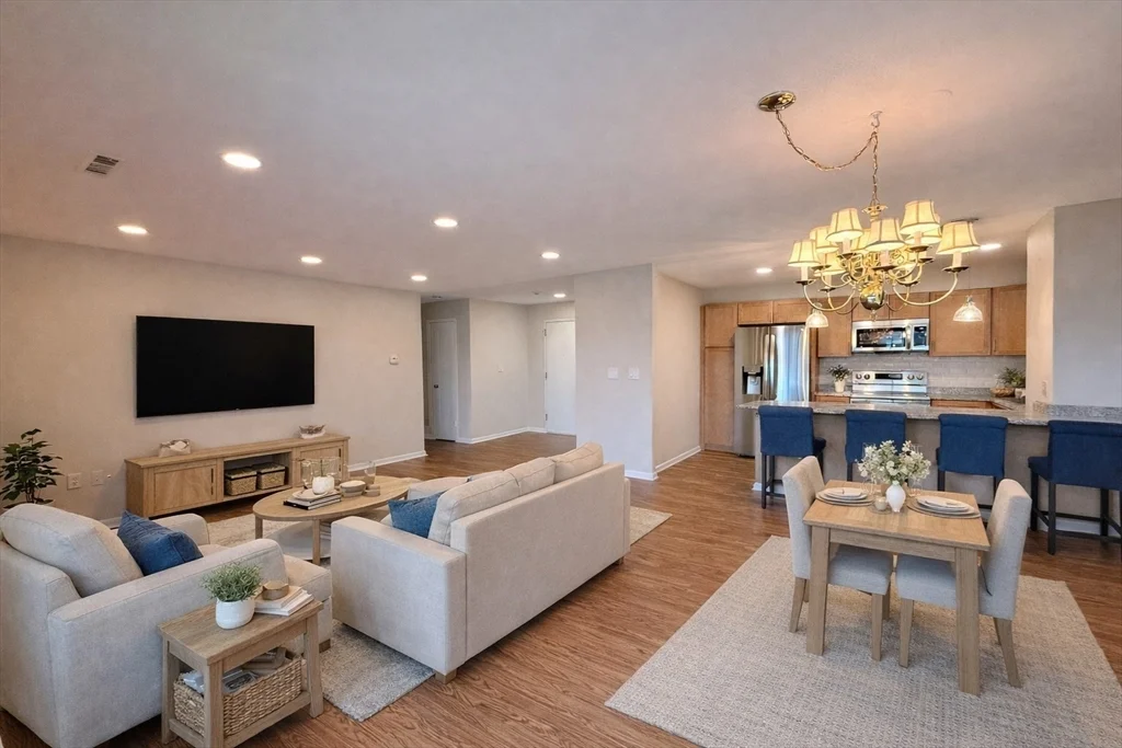 1006 Paradise Rd, Swampscott