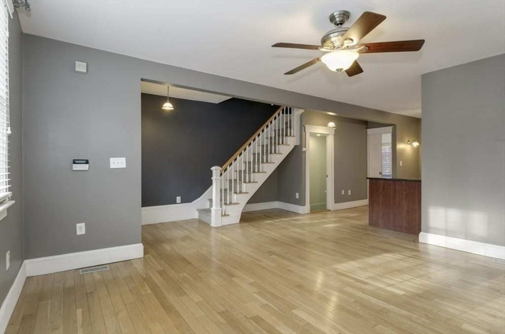 454 W 4th St, South Boston