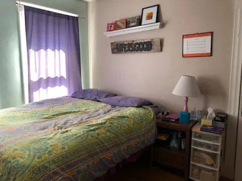 212 Cedar St, Powder House Square