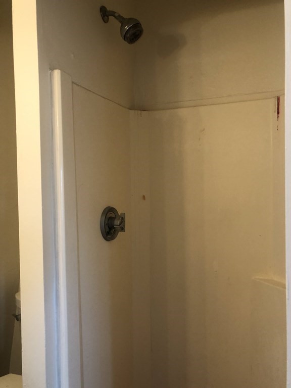 10-12 Maple St, Waltham