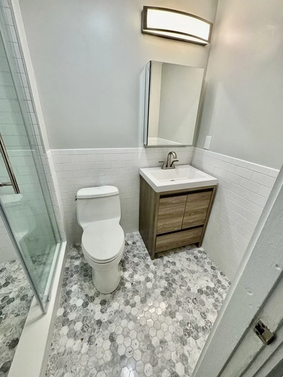 61 Gates St, South Boston