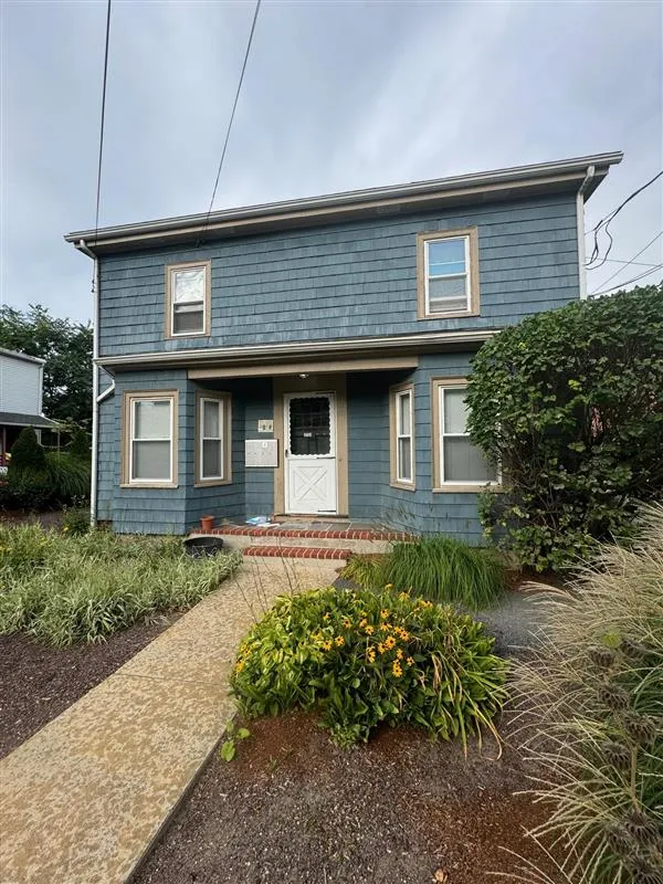 213 Beacon St, Ward Two
