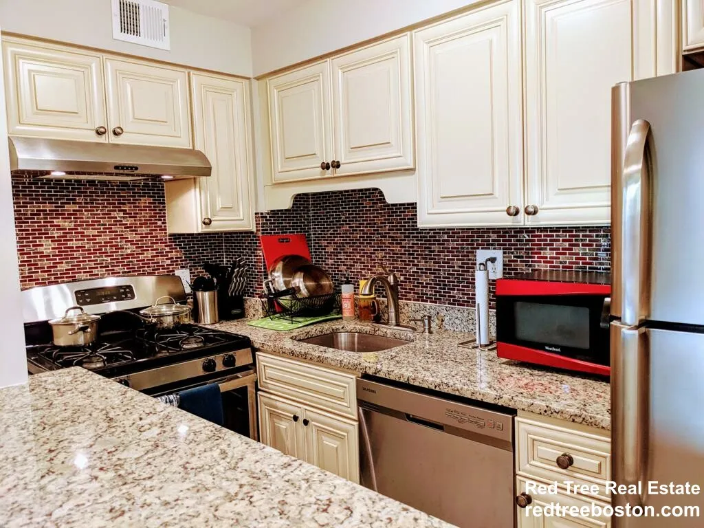 27 Bowdoin St, Beacon Hill