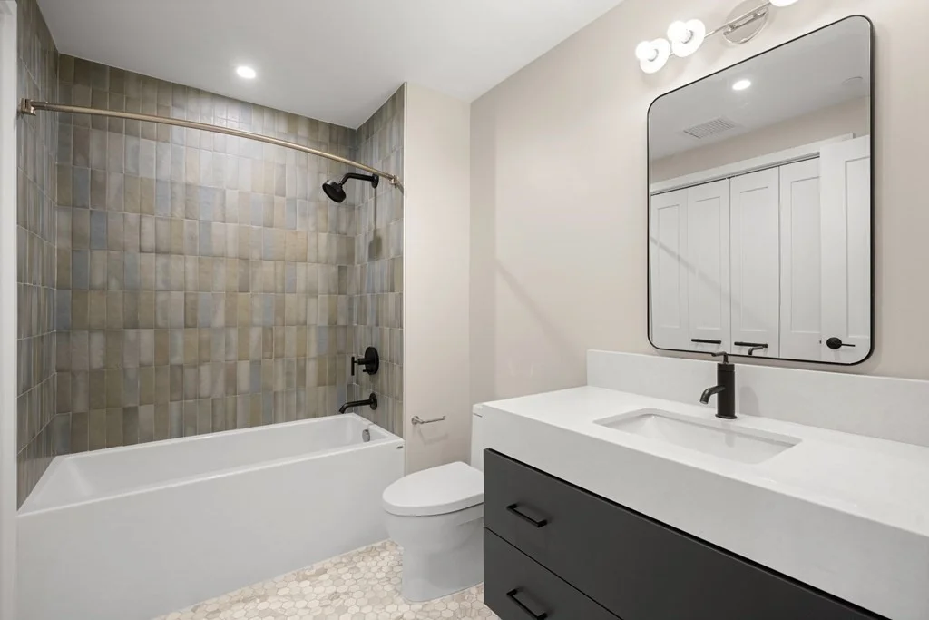 70 Leo Birmingham Pky, Brighton