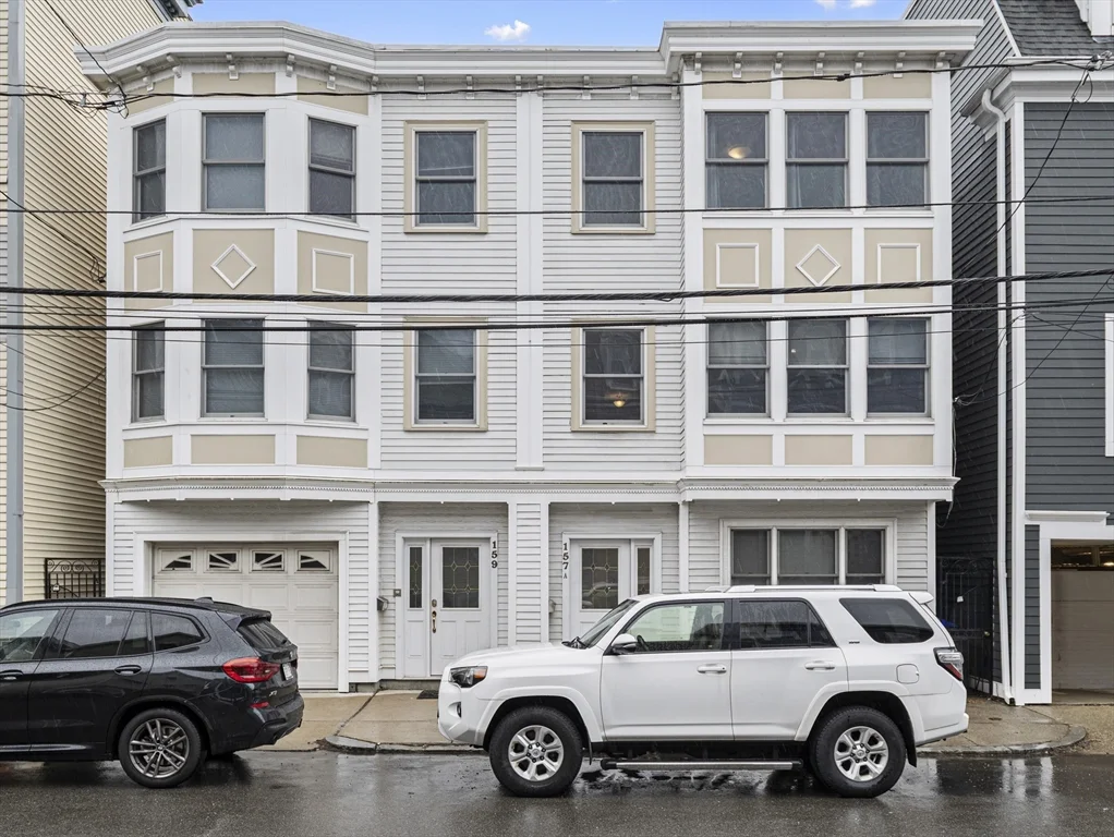 157 W 6th St, South Boston