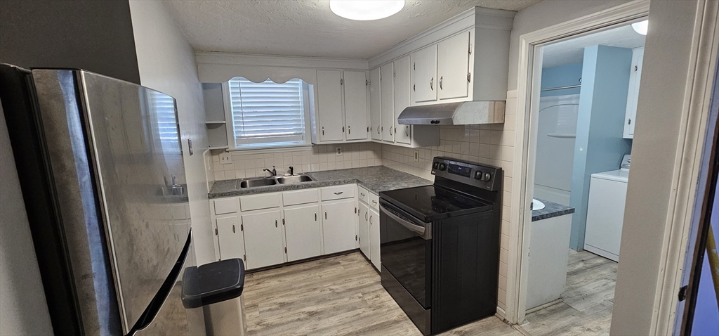 74 Locust Ave, Southbridge