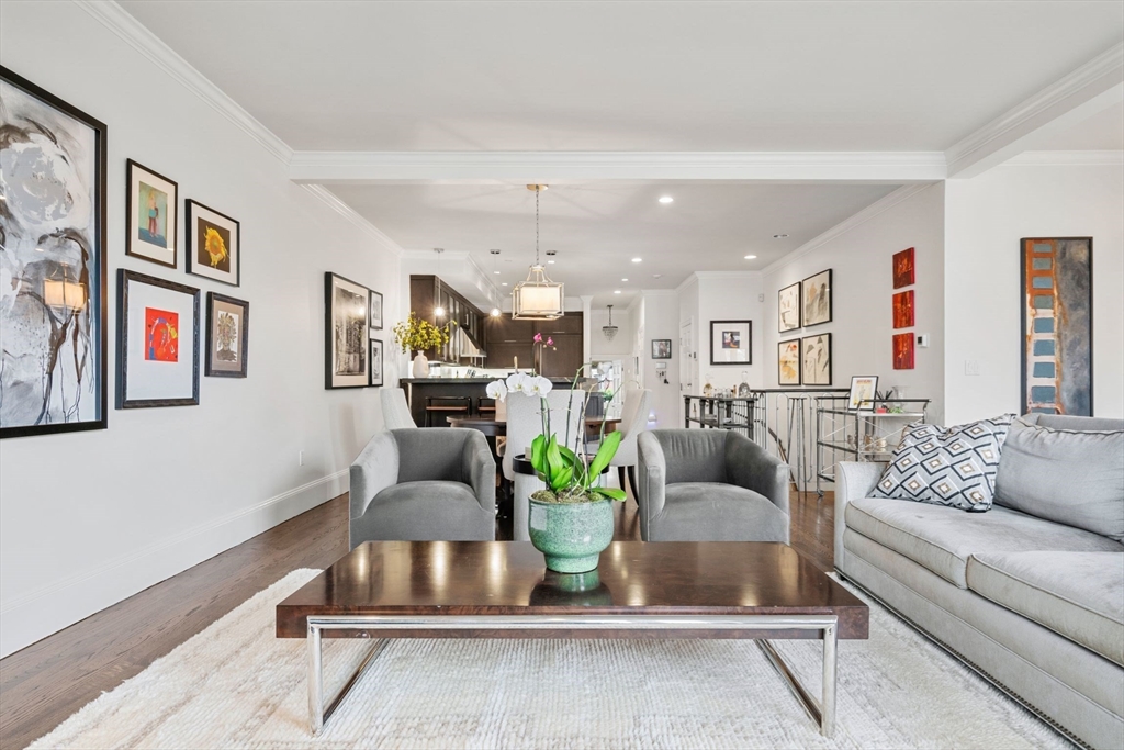 408 Beacon St, Back Bay