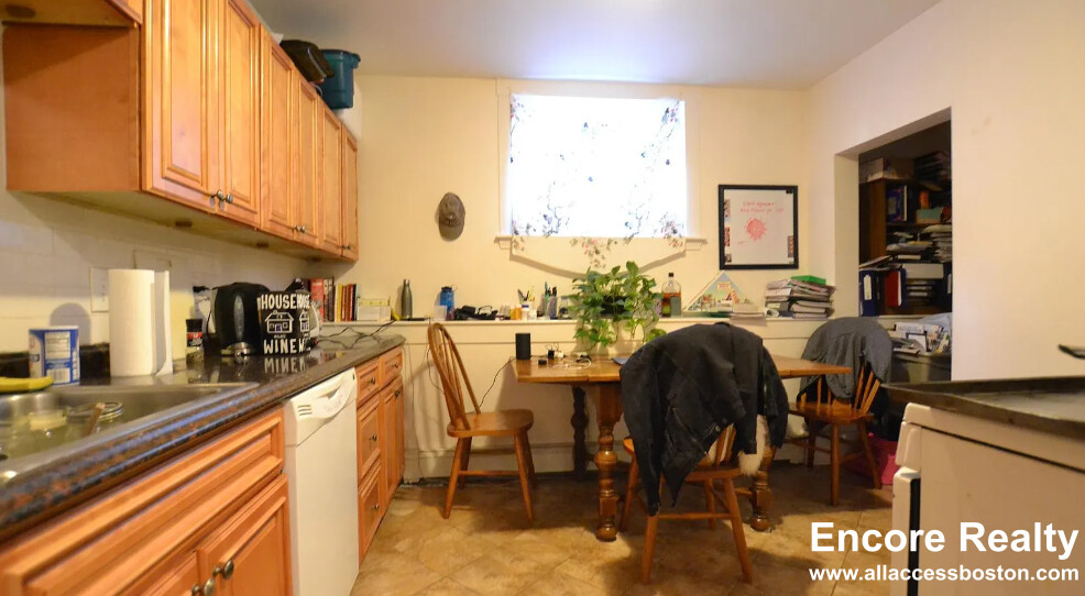 11 Saint Lukes Rd, Brighton