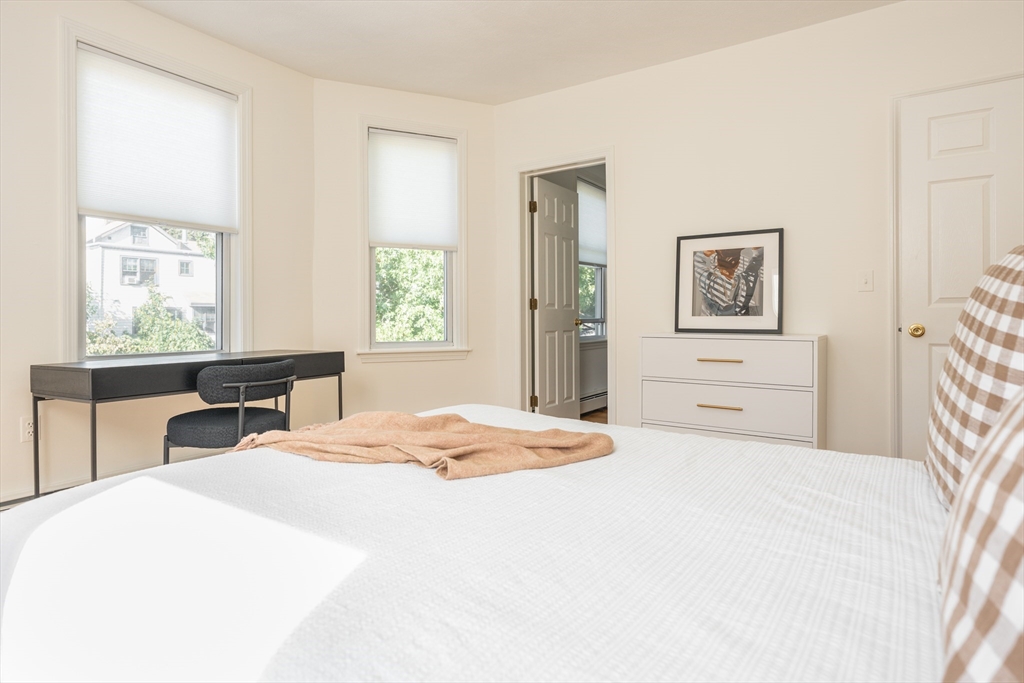 34 White Pl, White Place