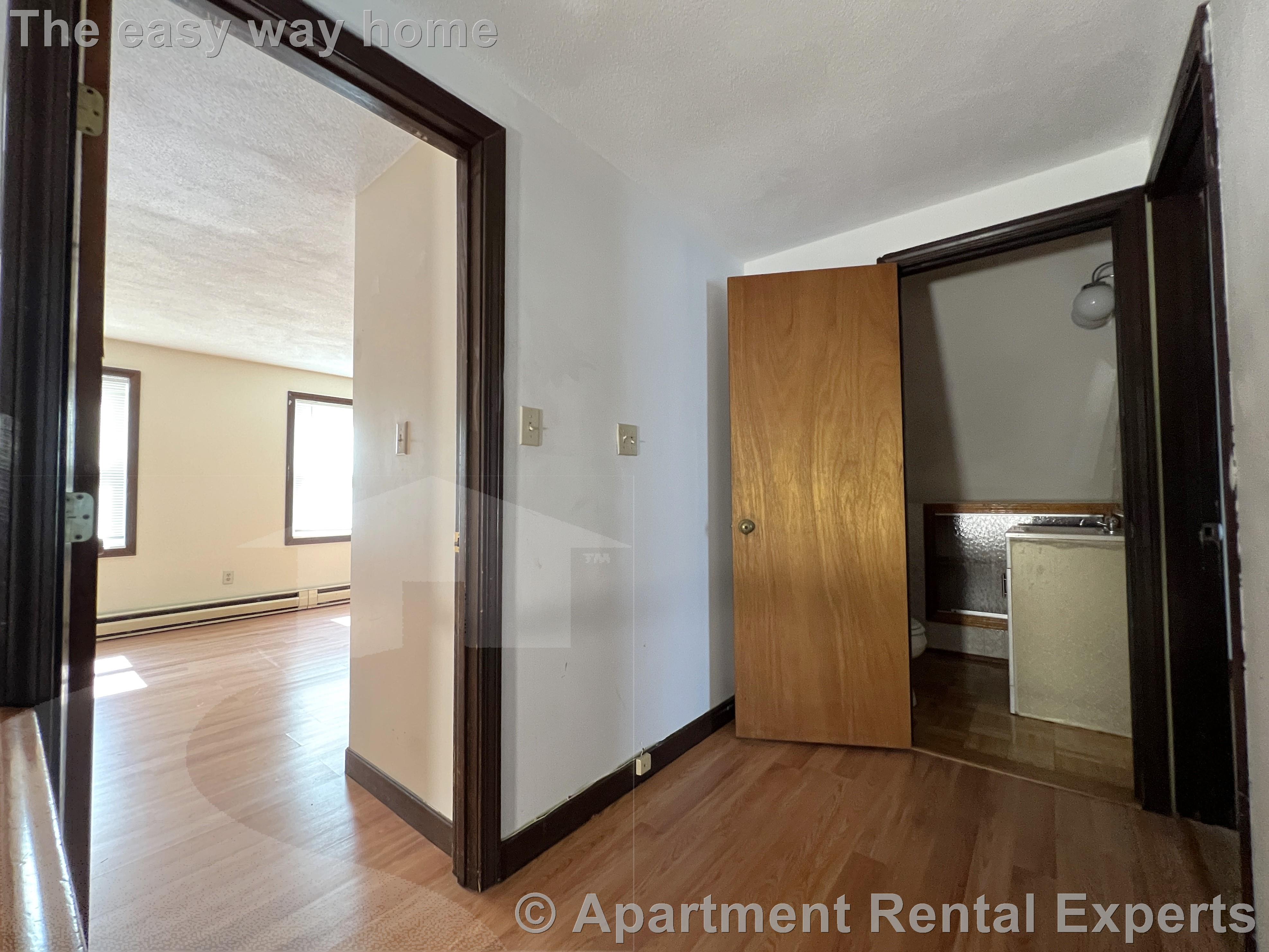 41 Hancock Ave, Tufts