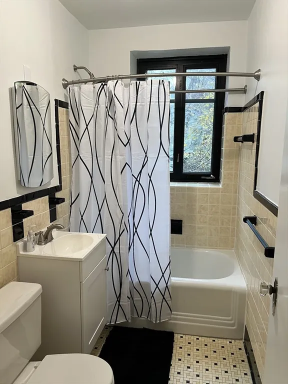 65 Strathmore Rd, Brighton