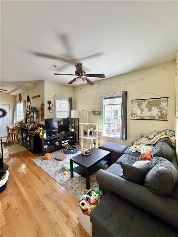 15 Bonair St, East Somerville