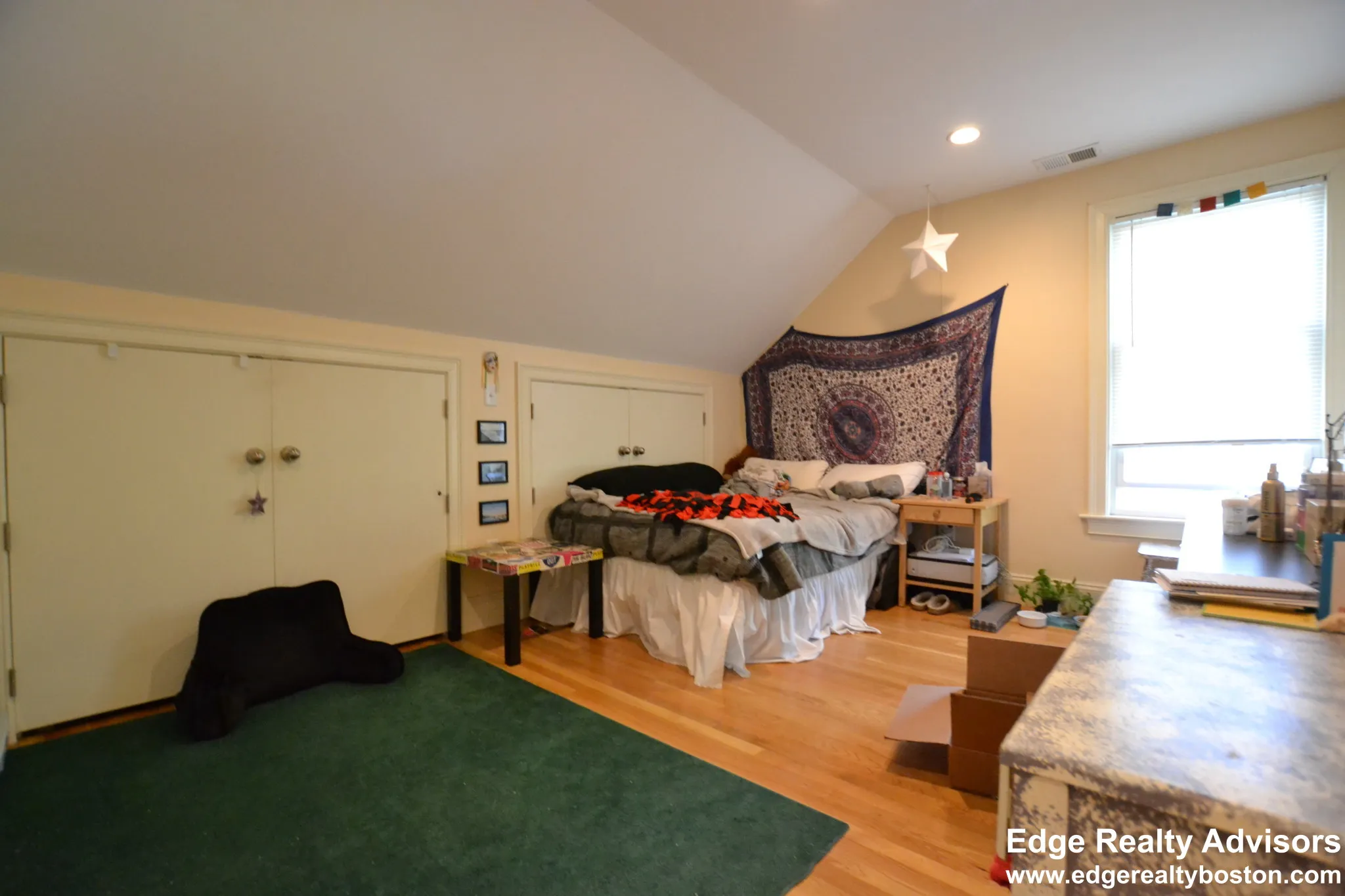 11 Sparhawk St, Oak Square