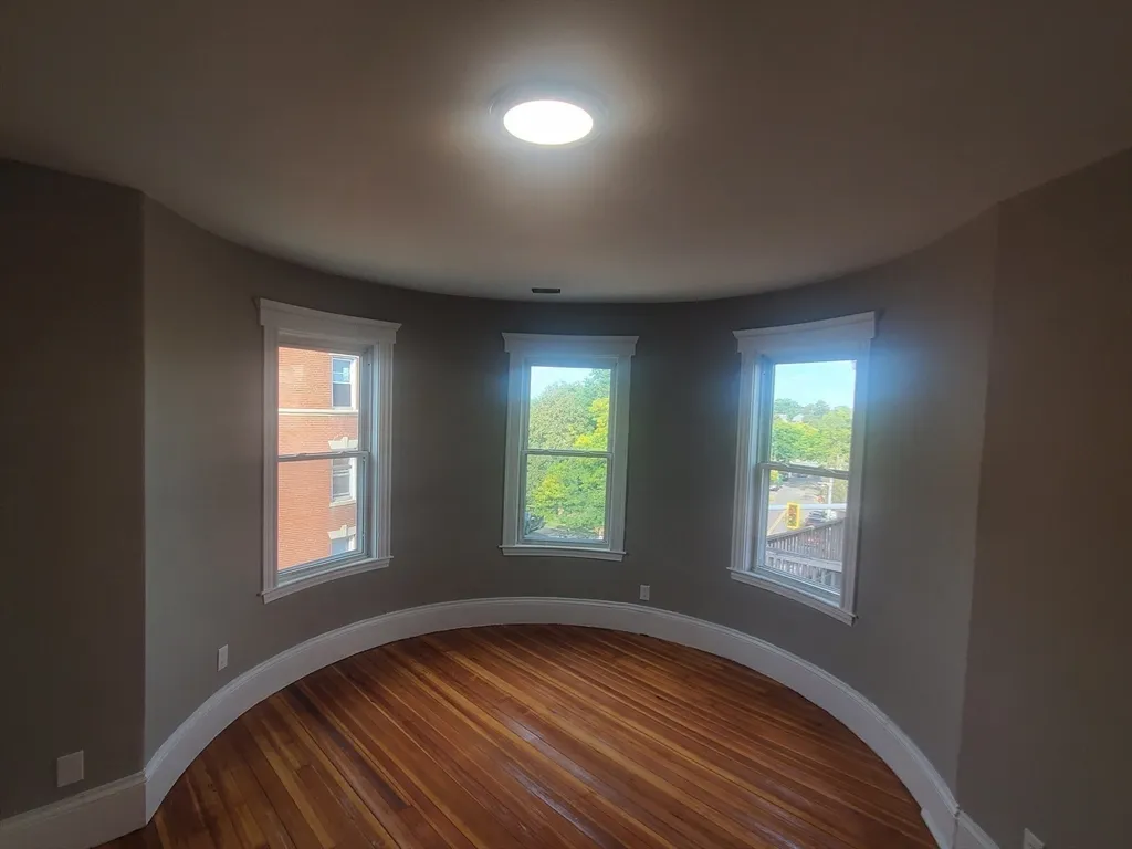 00 Pleasant St, Dorchester