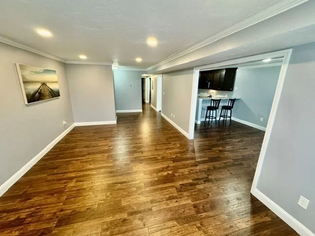700 Shore Dr, Fall River