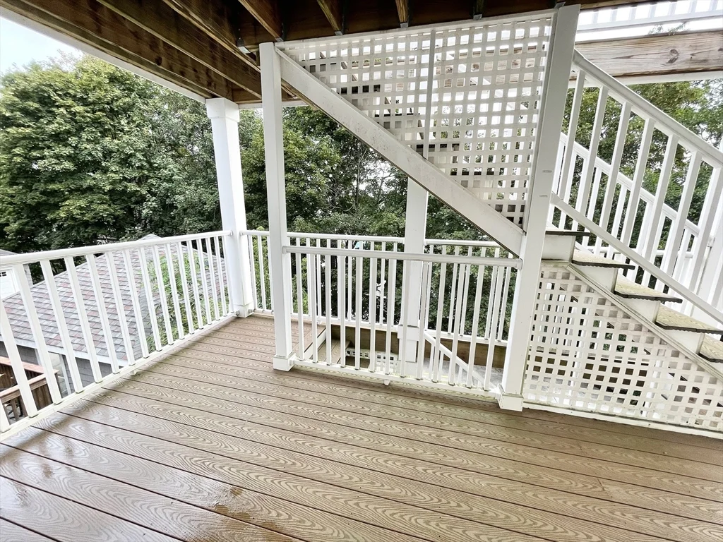 21 Iroquois, Mission Hill