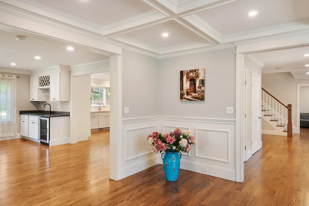 24 Dogwood Ln, Birds Hill