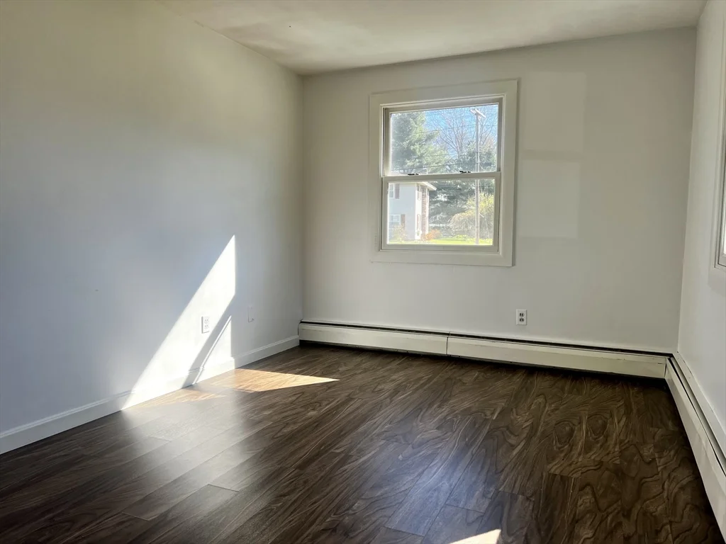 1 Perkins Rd, Danvers