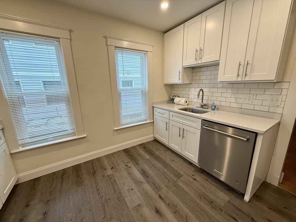 1049 Broadway, Teele Square