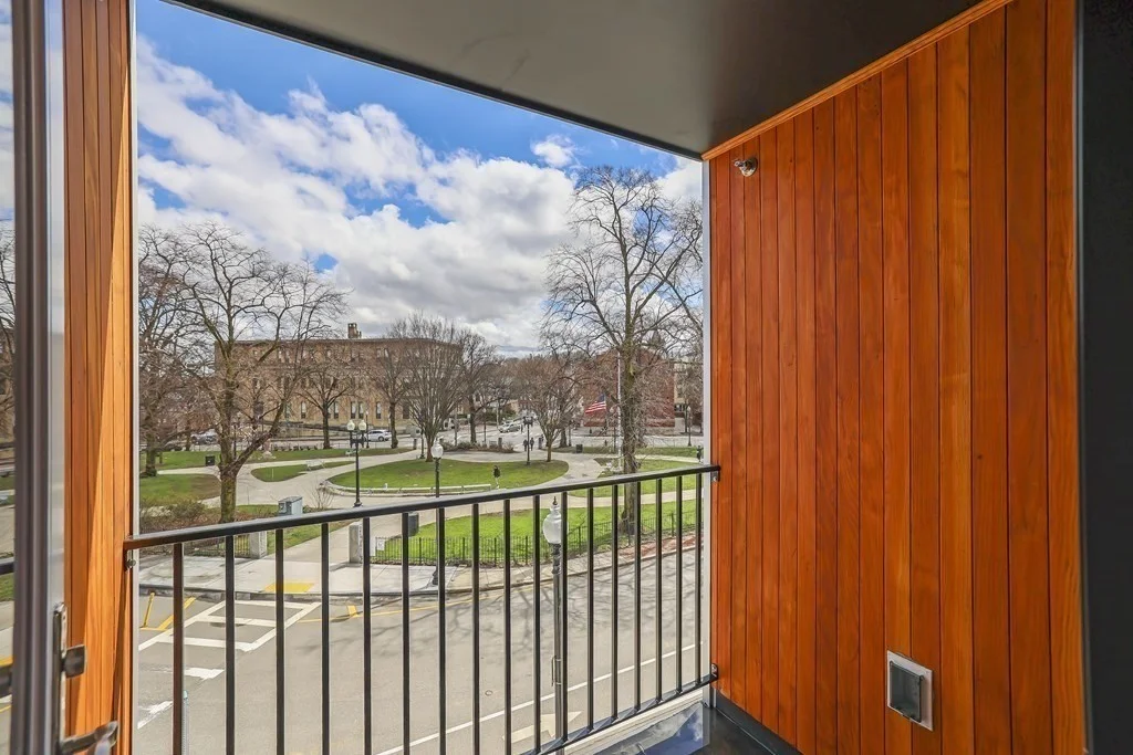 734 South St, Roslindale