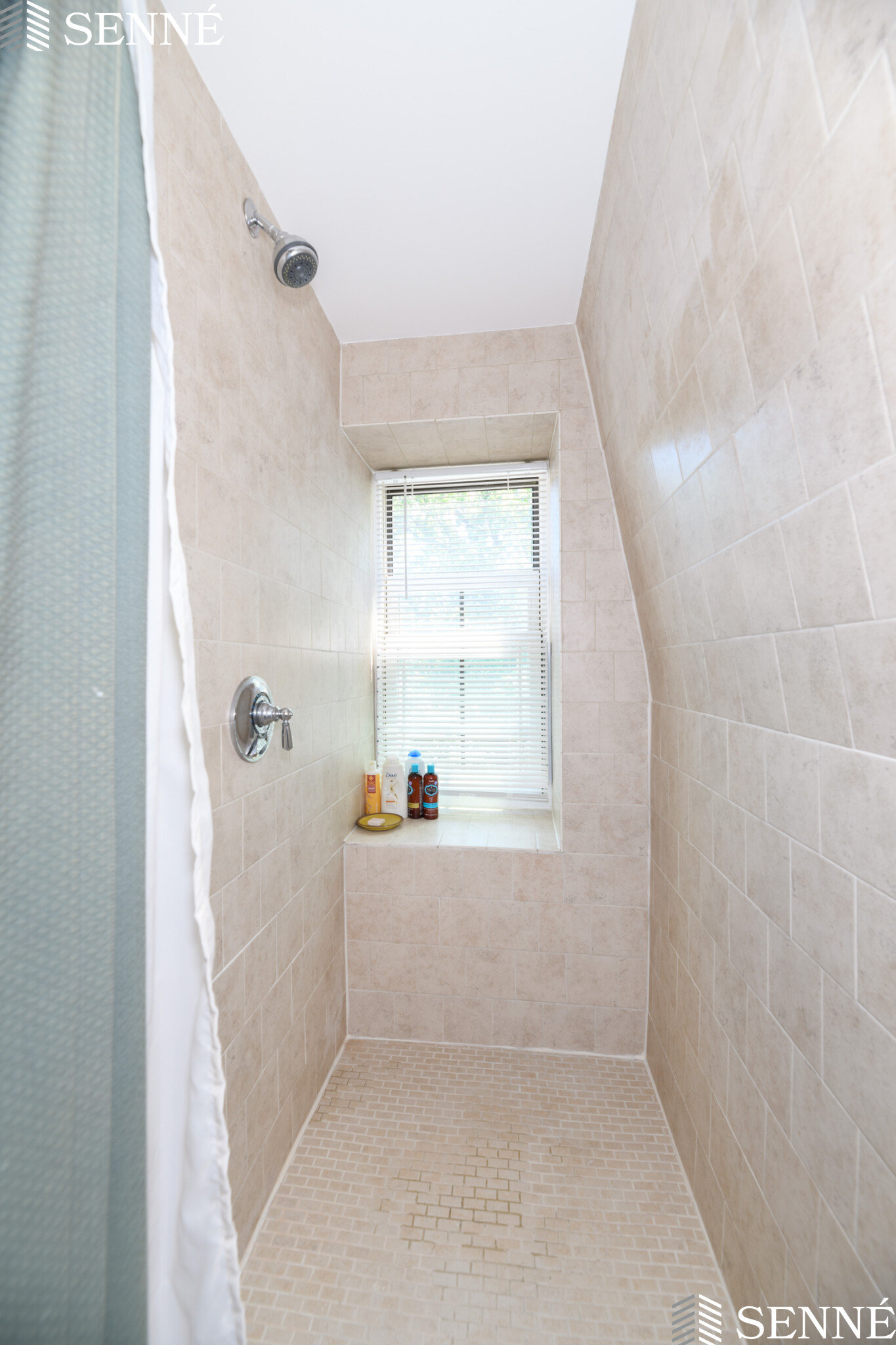 49 Laurel St, Ward Two