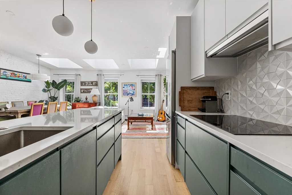 201 West Springfield, South End