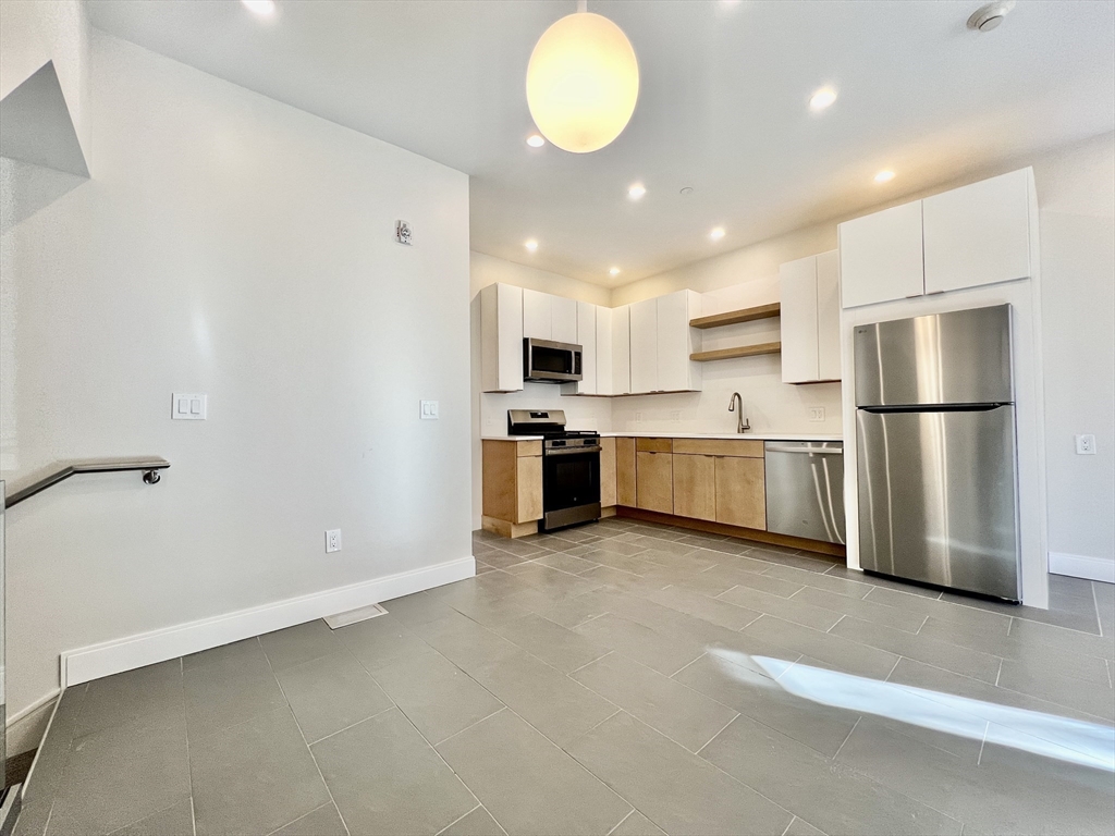 1607 Tremont St, Mission Hill