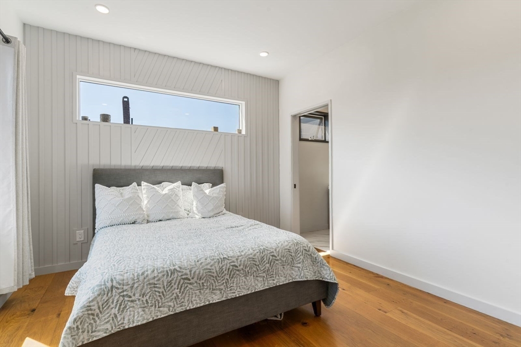 211 Condor St, East Boston