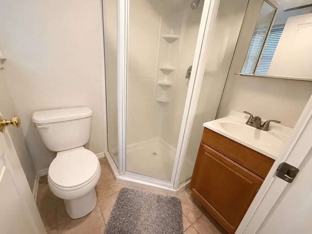18 Gilkey Ct, Watertown