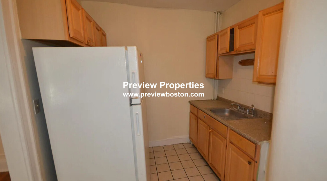 244 Kelton St, Brighton