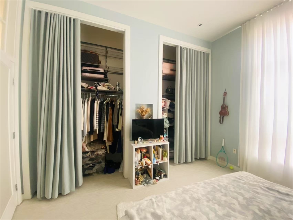 2 Rollins St, Boston