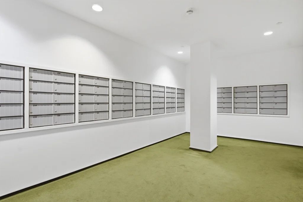 9 West Broadway, South Boston