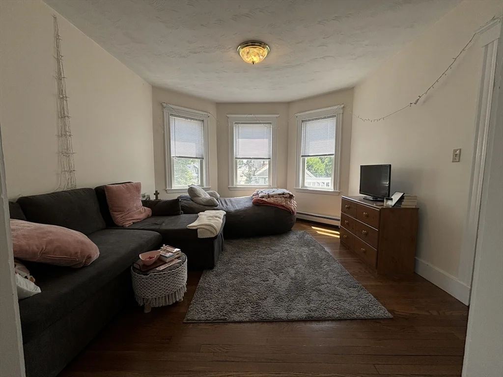 109 Birch St, Roslindale