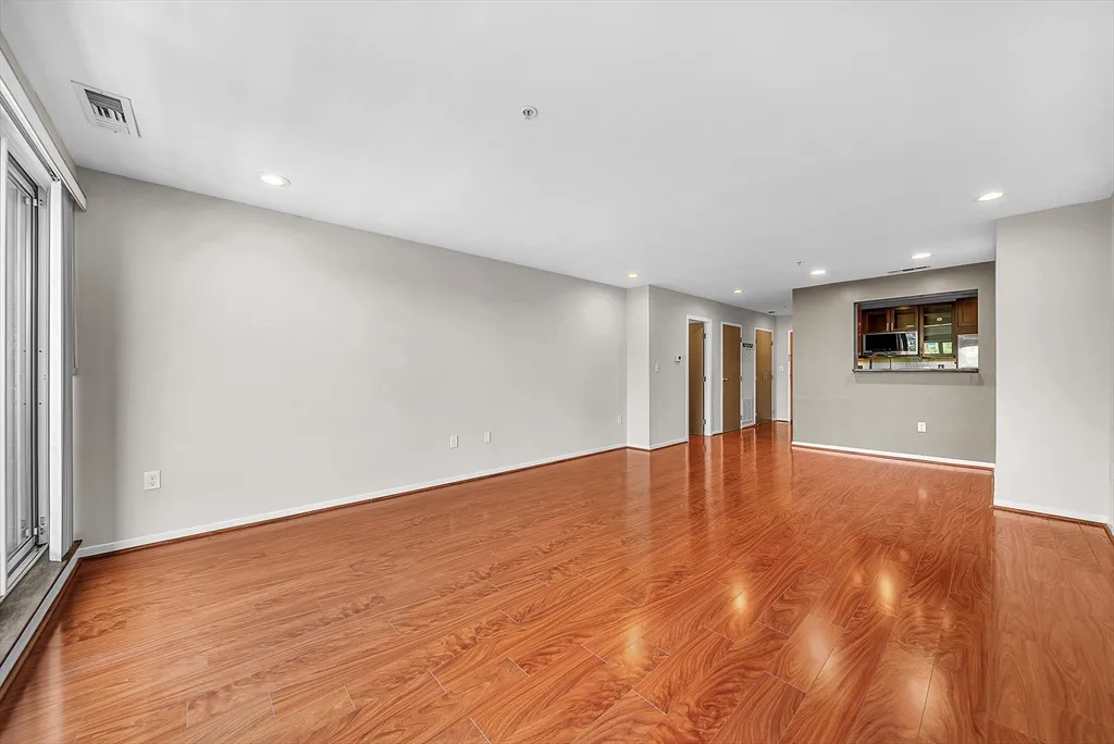 6 Canal Park, East Cambridge