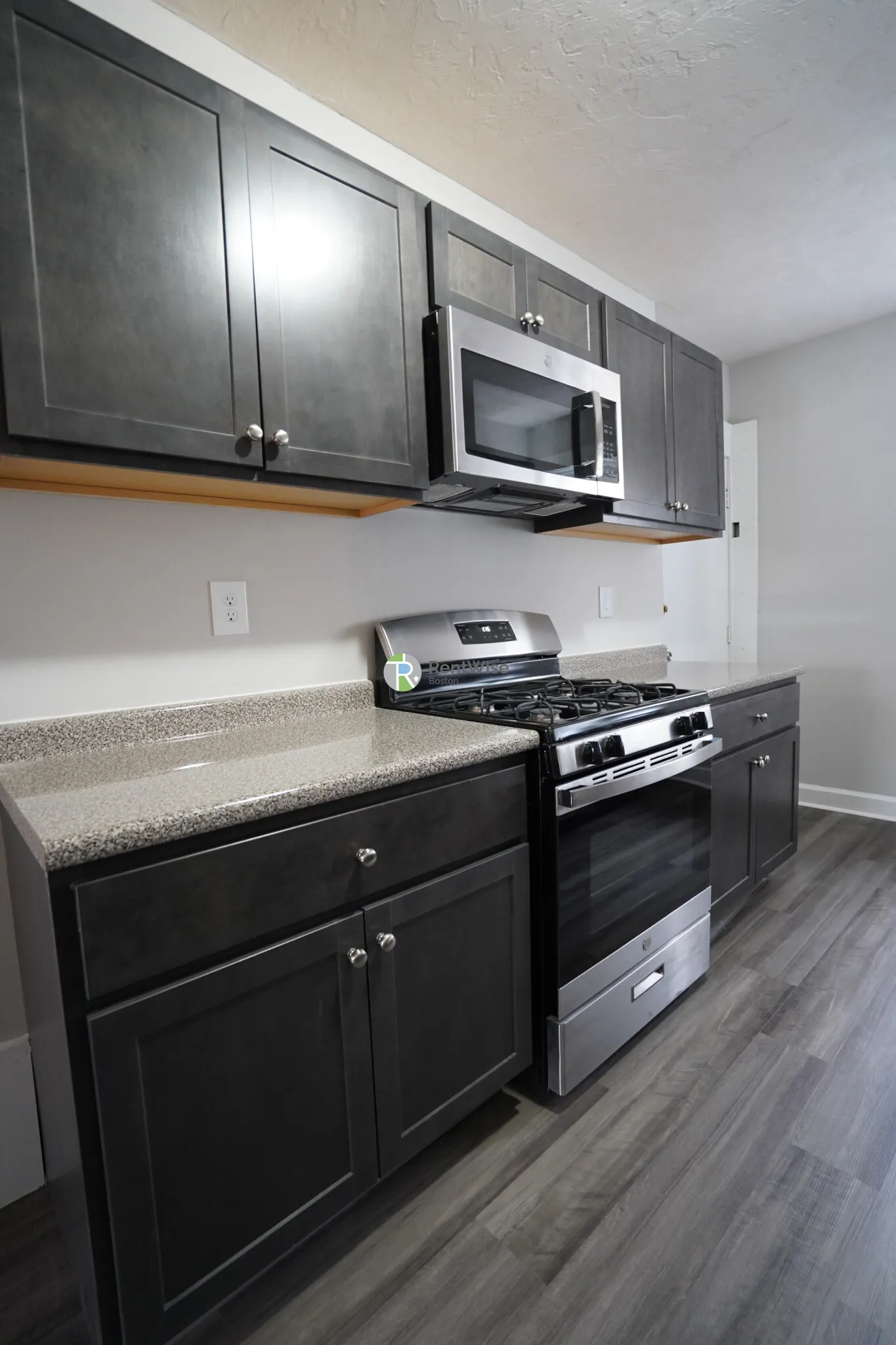 90 Cypress St, Emerson Gardens