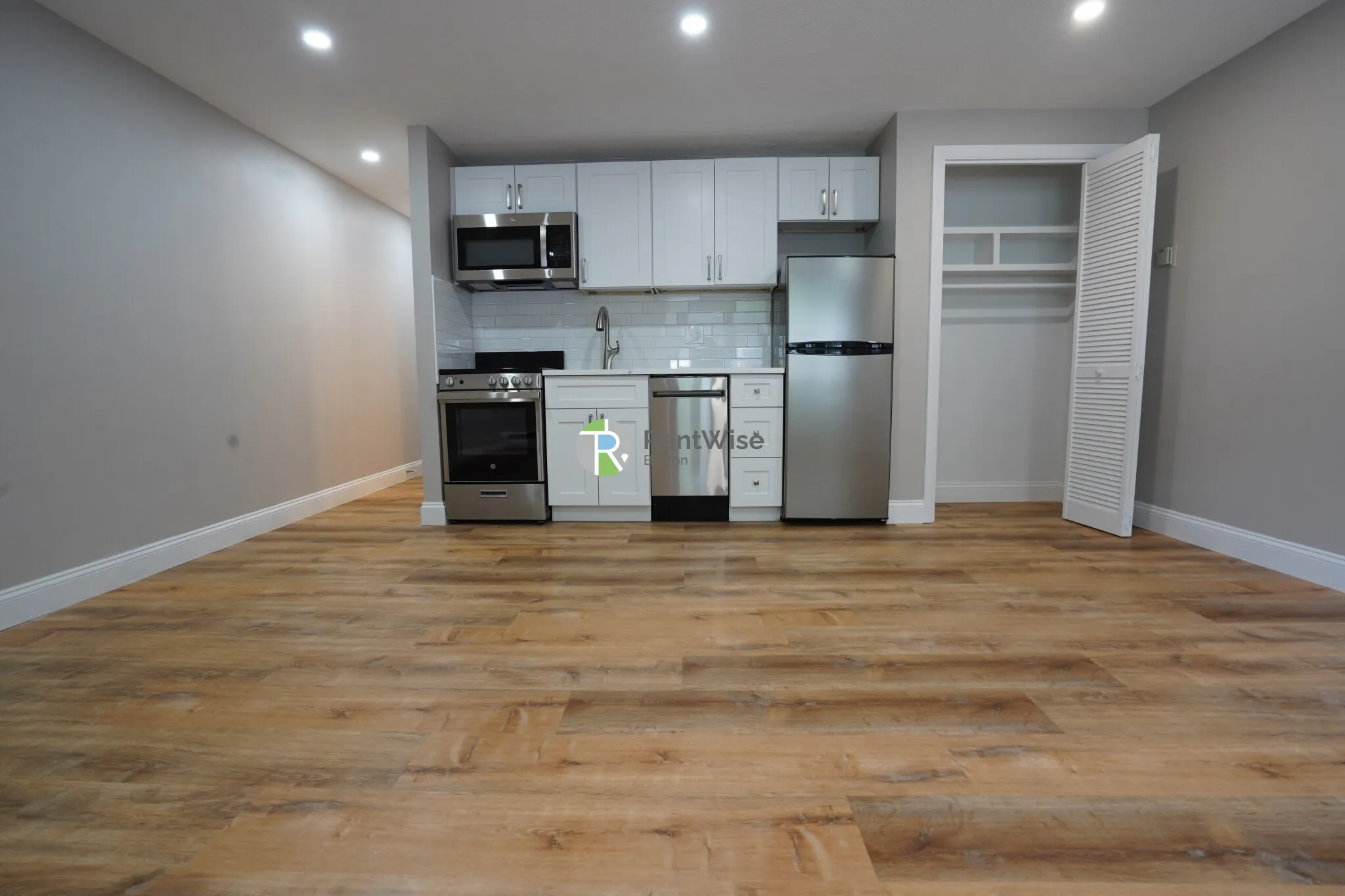 77 Mason Ter, Corey Hill