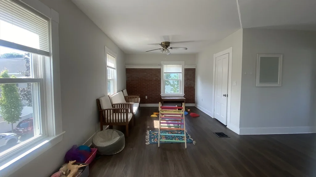 5 Blaine Ave, Beverly