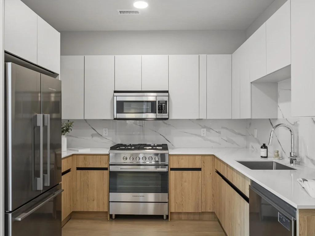 249 Corey Rd, Corey Hill