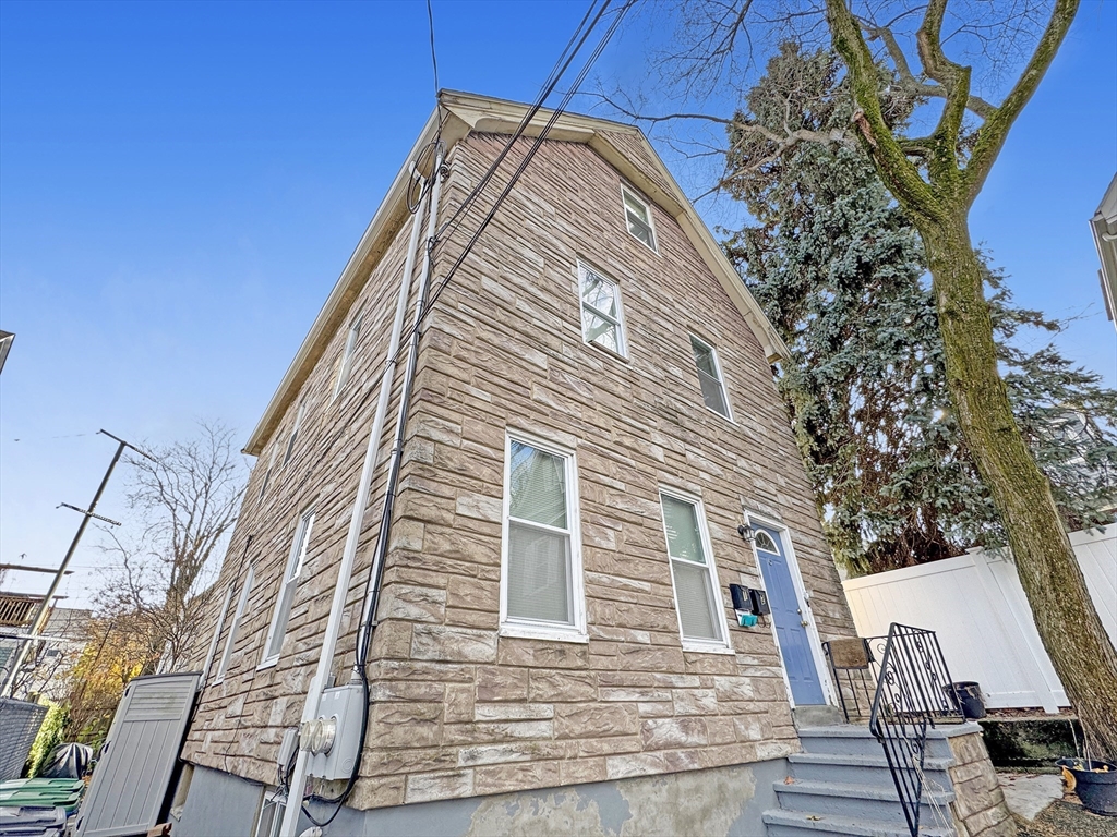 6 Albion Ter, Powder House Square