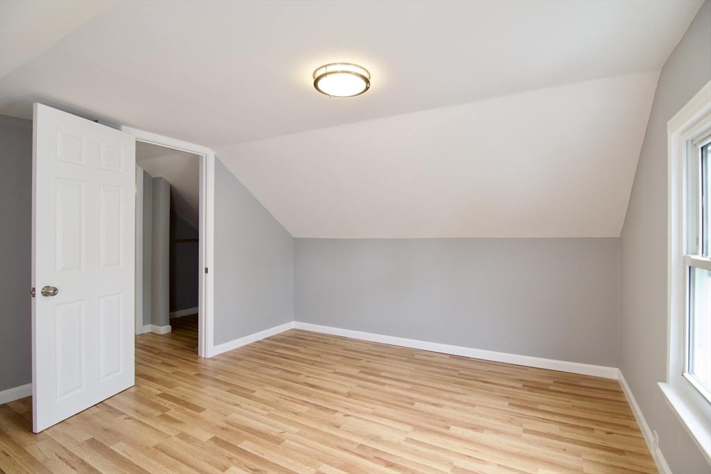 63 Grandview St, East Forest Park