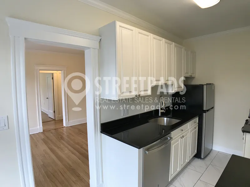 26 Chauncy St, Neighborhood Nine