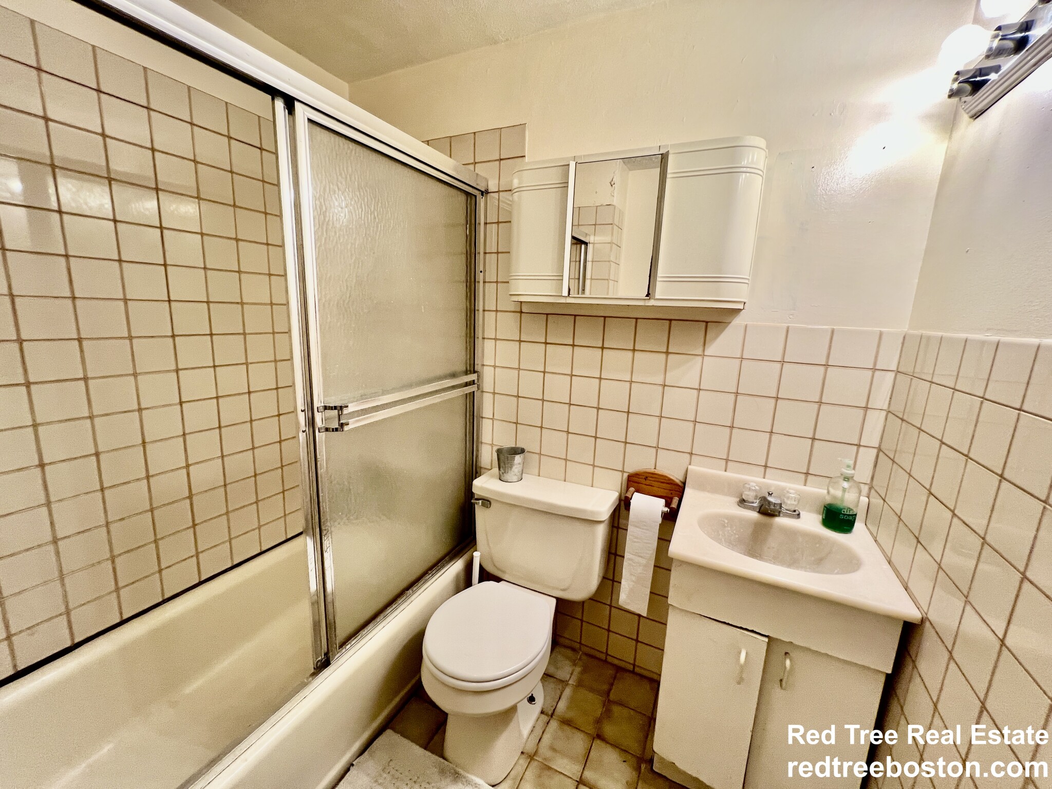 4 Adella Pl, Allston