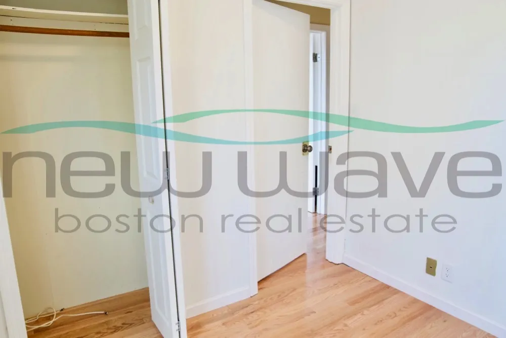 6 Bickford Ave, Mission Hill