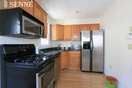 86 Winter St, East Cambridge