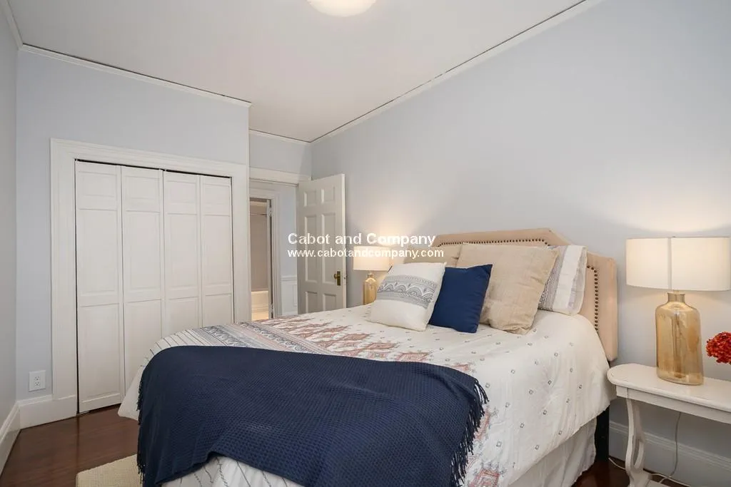 112 Pinckney St, Beacon Hill