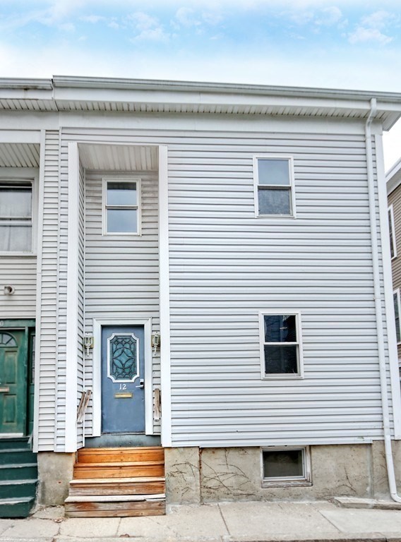 12 Jenkins St, South Boston