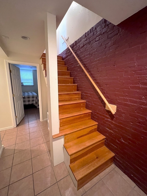 2 Paige Ave, South Boston