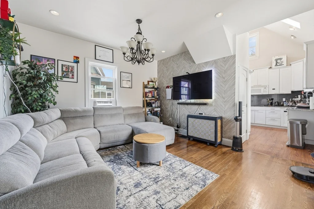 57 Wyoming, Forestdale