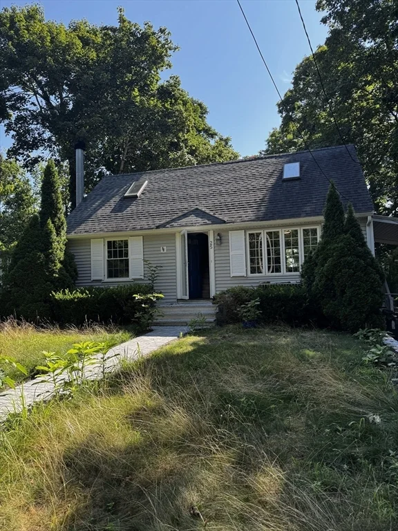 25 Warren Ave, Randolph