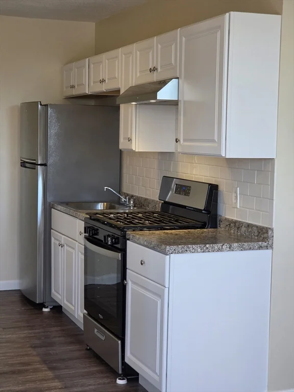 838 Western Ave, Lynn